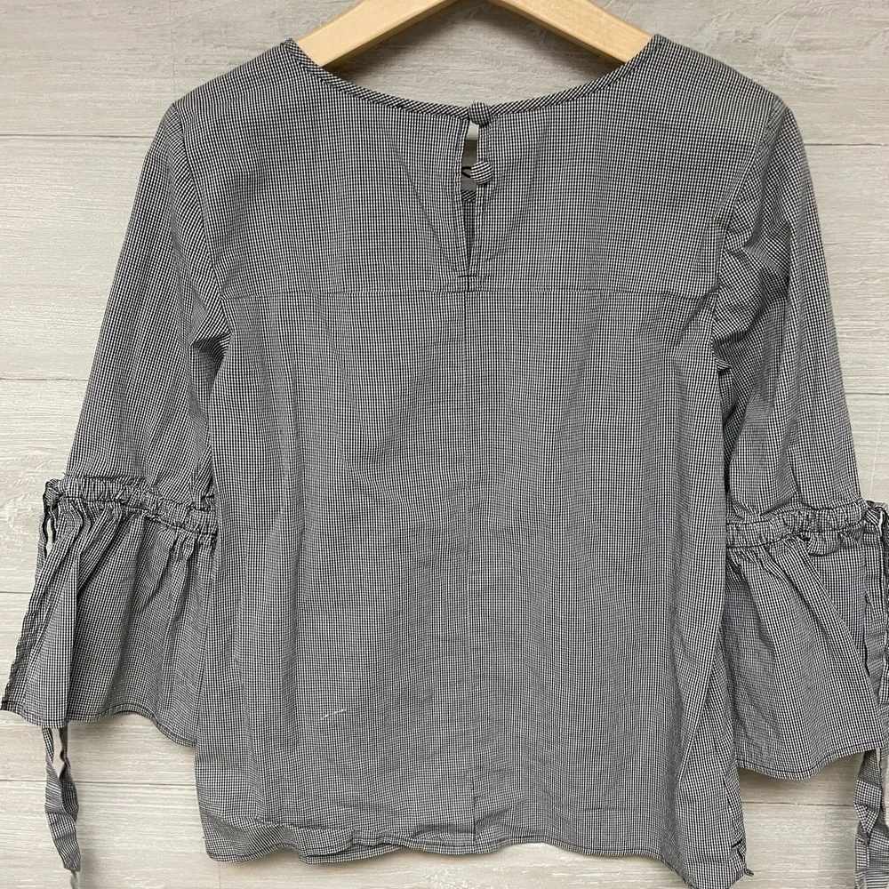 | J. Crew | blouse. Size S.
